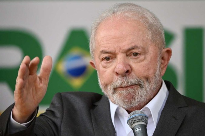 Após queda de ministro, governo Lula tentará controlar CPI para conter crise