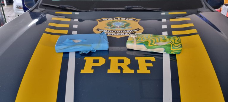 Mulher é flagrada pela PRF transportando droga avaliada em R$ 360 mil