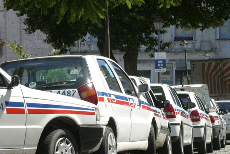 Projeto de Lei que amplia idade de uso dos veículos de táxi é aprovado