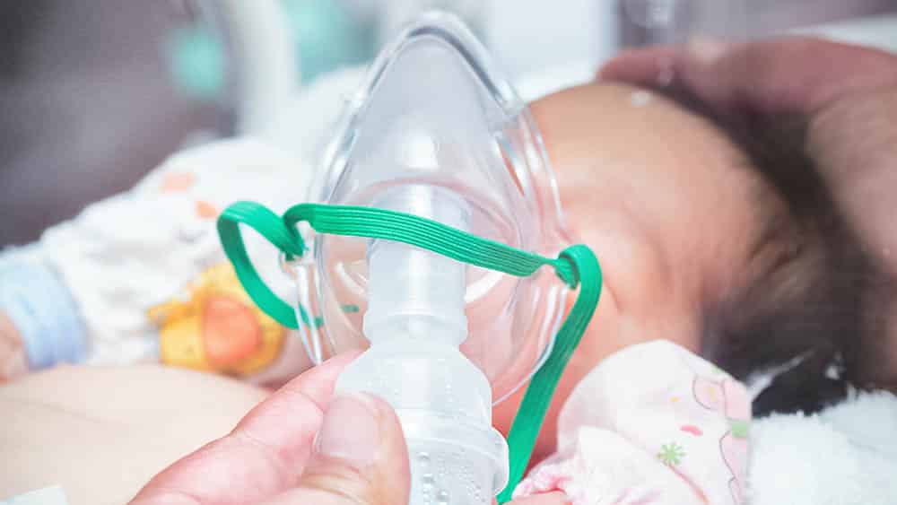 Vírus que causa bronquiolite cresce e leva à internação de crianças