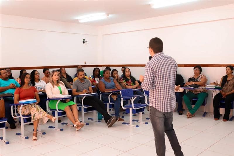 SEDUC promove formação de gestores para aprimorar a qualidade de ensino