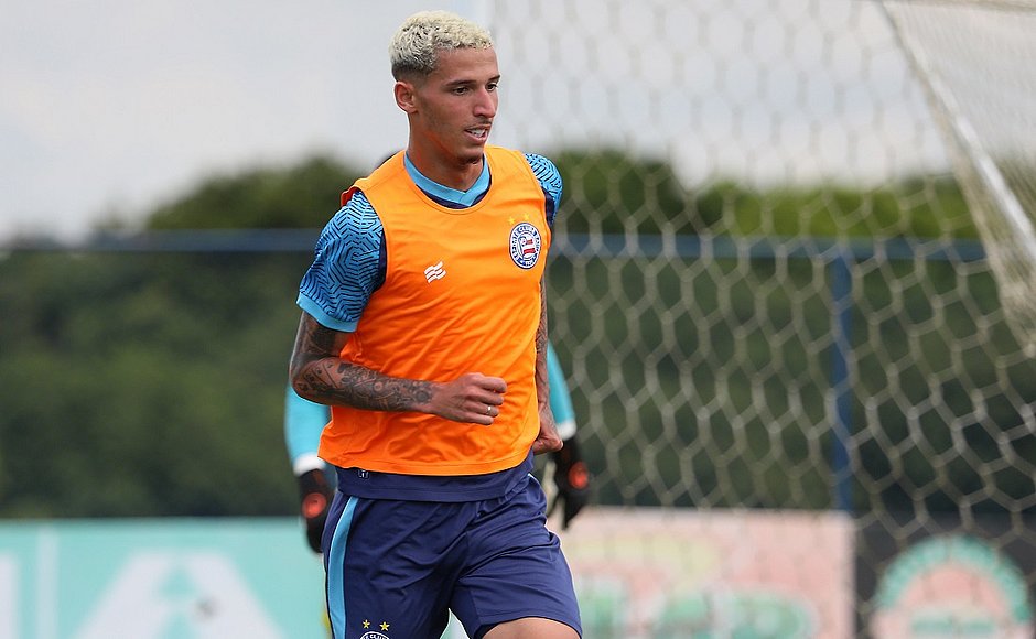 Arthur Sales aproveita chance e abre leque de opções para o ataque do Bahia
