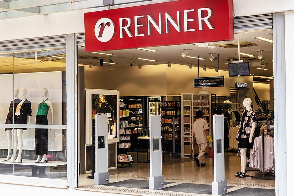 Renner fecha 20 lojas após queda no lucro e alta inadimplência