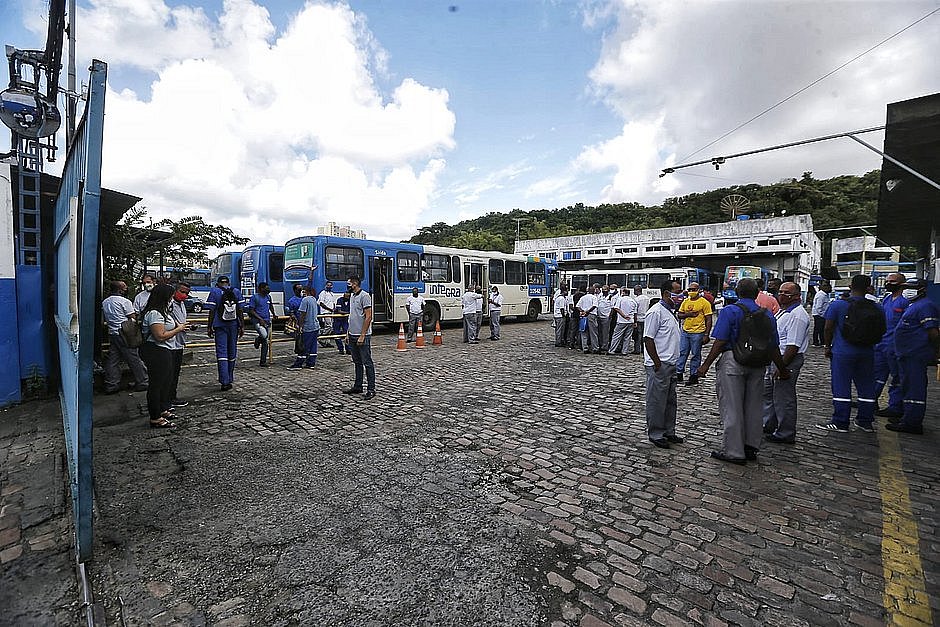 Rodoviários planejam paralisação geral em Salvador no domingo (7)