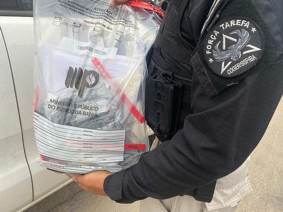 Polícia apreende armas e munições com PMs investigados por homicídios