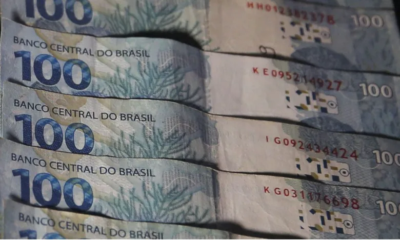 Salário pago na Bahia é o 3º mais baixo do país e menor desde 2012