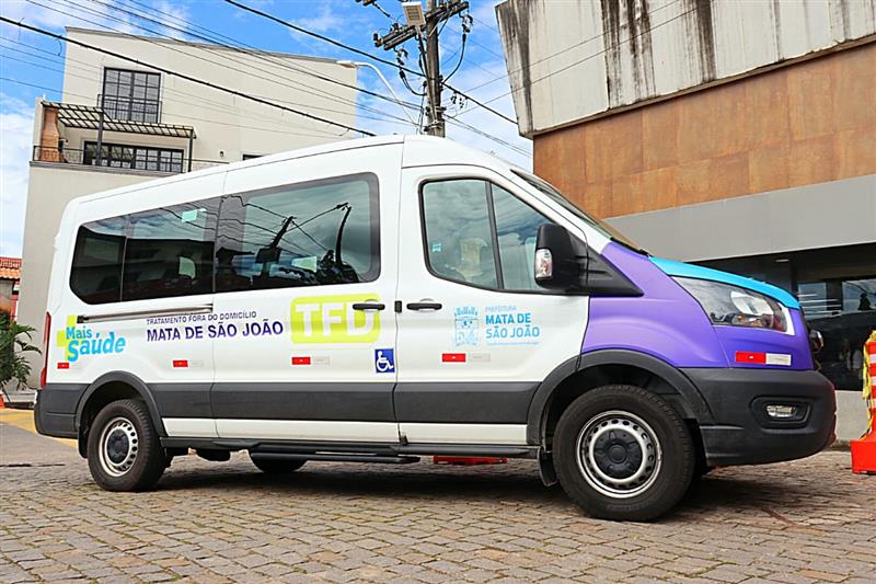 Prefeitura de Mata de São João entrega veiculo para auxiliar serviço de Saúde 