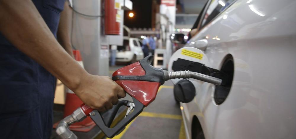 Senacon vai fiscalizar preço do combustível em todo o país 