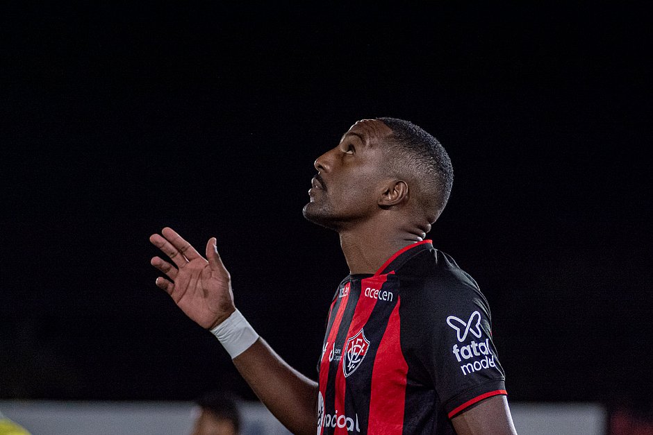 Vitória segue líder da Série B após fechamento da 7ª rodada