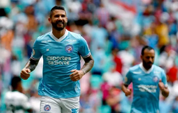 Entre vaias e aplausos, Everaldo se firma como artilheiro do Bahia em 2023