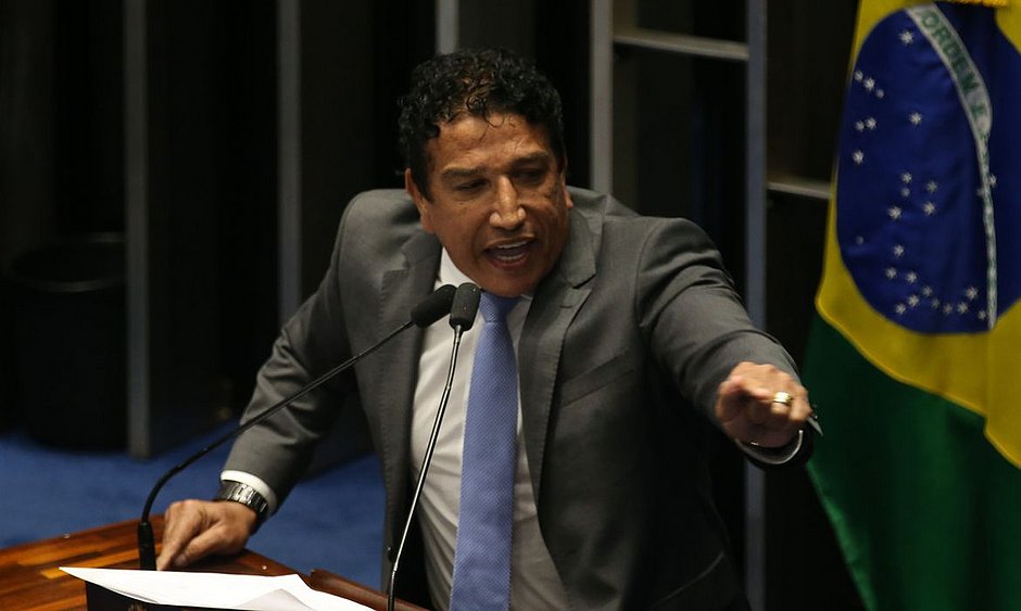 PSol representará contra Magno Malta no Senado e no STF após fala sobre Vini Jr