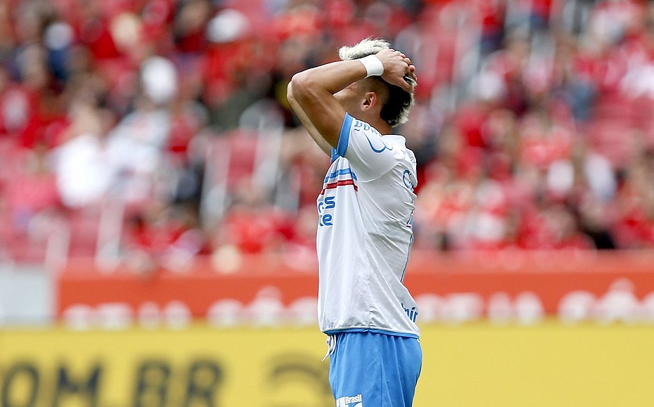 Bahia perde para o Inter, amplia jejum e fica mais perto do Z4