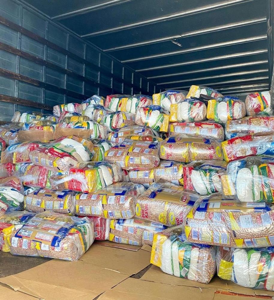 Prefeitura de Dias d'Ávila realiza entrega de cestas básicas nesta terça e quarta