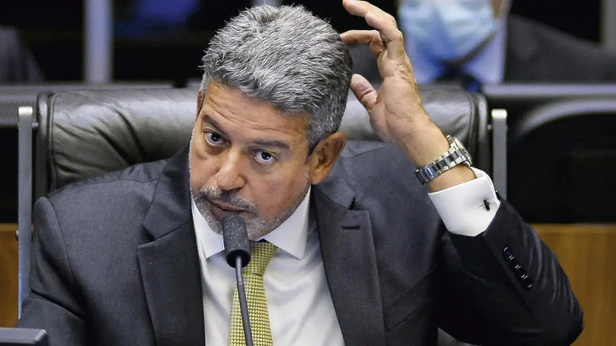 André Mendonça dá 10 dias para Arthur Lira explicar aprovação da MP da Mata Atlântica