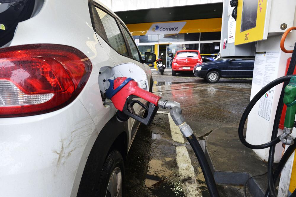 Novo ICMS pode gerar alta no preço da gasolina em 22 estados e no DF