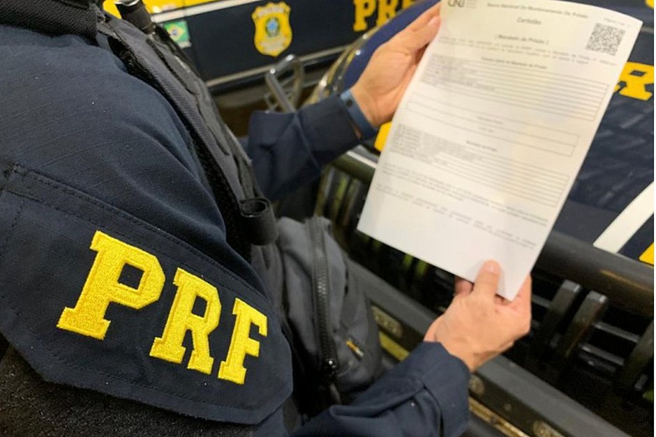 Procurado por violência doméstica é preso pela PRF na BR-101