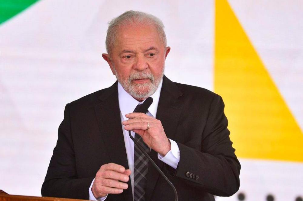 Fila do Bolsa Família volta sob Lula e deixa mais de 400 mil famílias à espera
