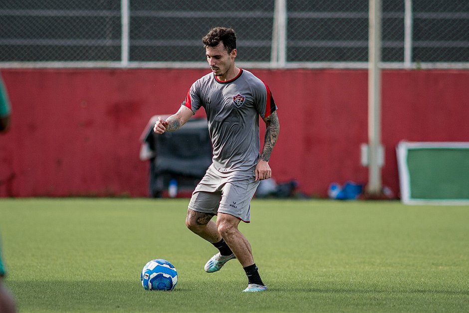 Vitória terá ao menos um reforço contra o Criciúma