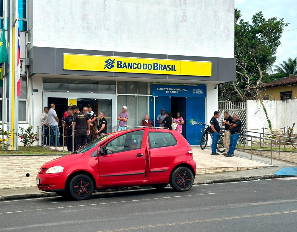 Polícia Federal reconstitui assalto que levou R$ 1 mi de agência do BB 