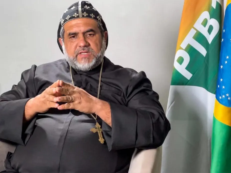 Padre Kelmon vai até Brasília em busca de apoio para lançar candidatura para a prefeitura de Salvador