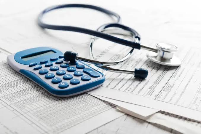 Planos de saúde individuais podem ficar até 9,63% mais caros, define ANS