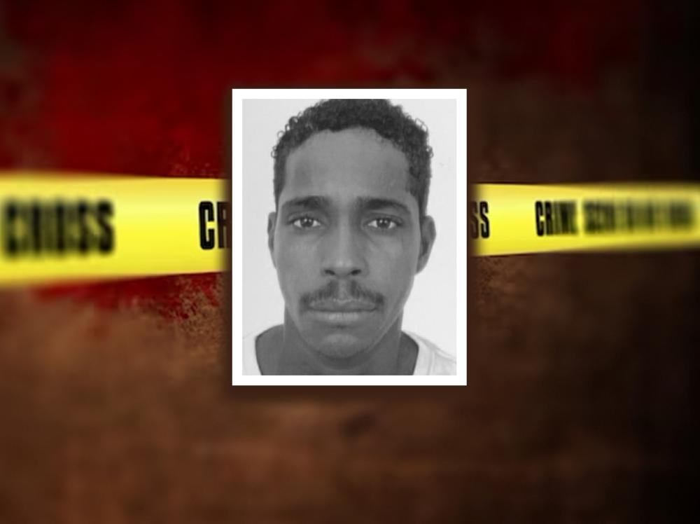 Ajudante de pedreiro é morto a tiros dentro de estabelecimento no Centro 