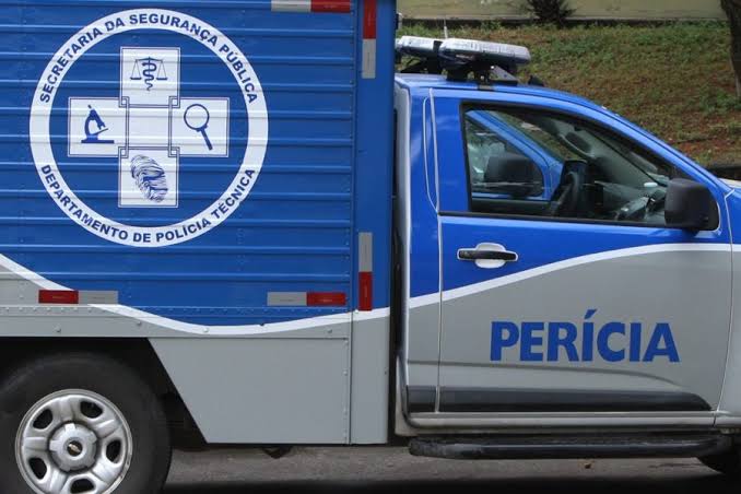 Homem é retirado à força de casa e assassinado no meio de rua em Dias d’Ávila 