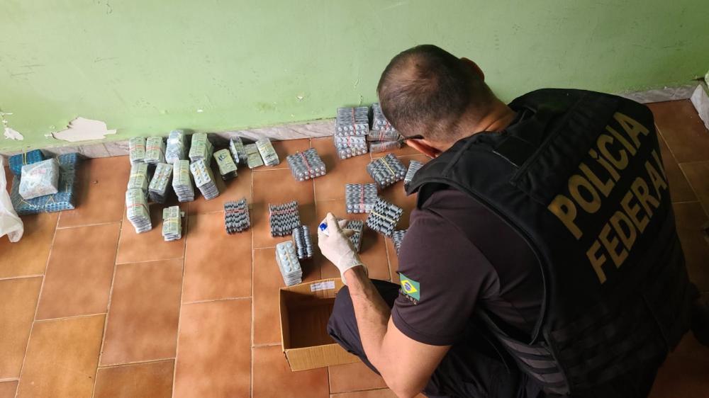 PF deflagra operação contra contrabando de cigarros e medicamentos