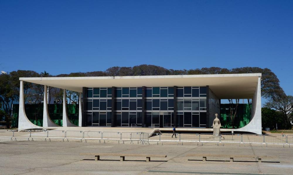Toffoli pede vista e julgamento de piso da enfermagem é suspenso