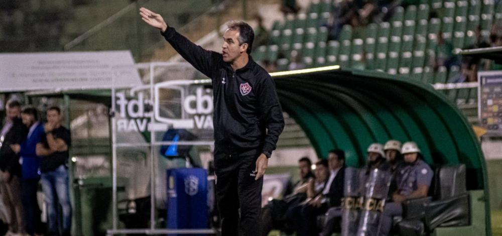 Condé admite atuação ruim do Vitória: 'Pior jogo na competição'