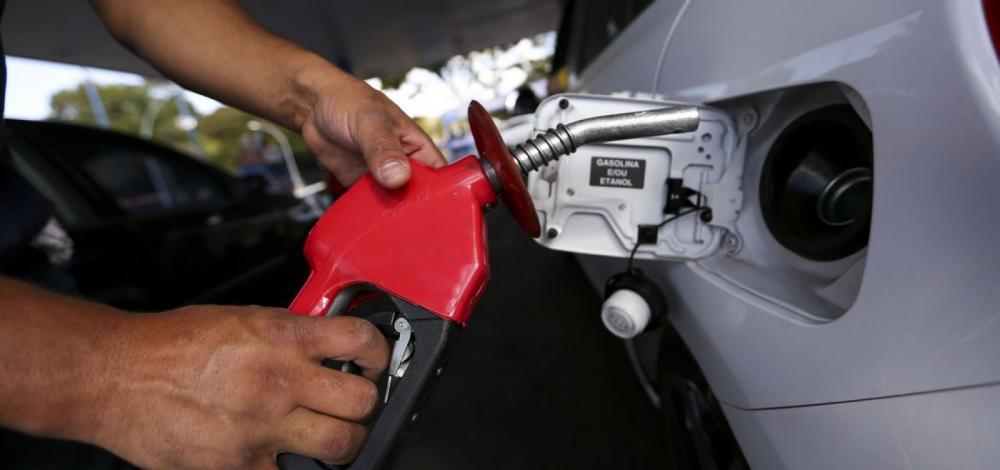 Gasolina em Salvador já apresenta aumento médio de R$ 0,40