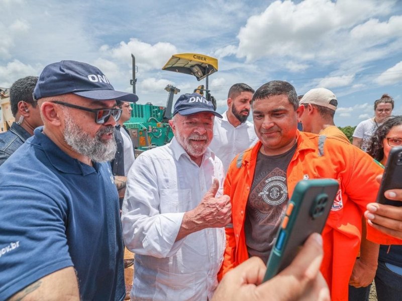 Lula lança obras de trecho baiano da Fiol em Ilhéus