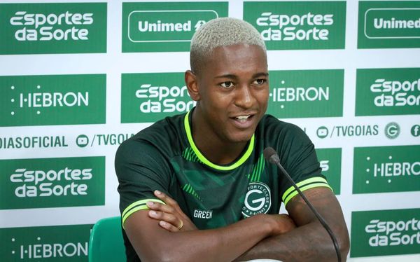 Vitória negocia contratação do volante Jhonny Lucas, do Goiás