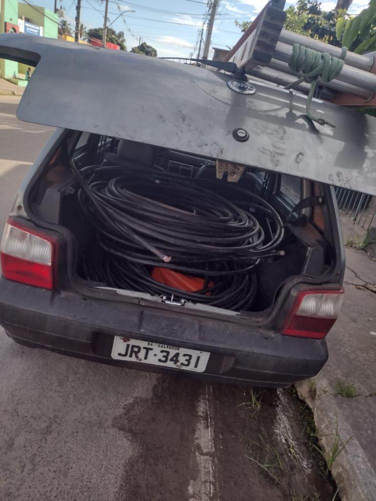 Dupla é presa em flagrante após furto de cabo de fibra óptica em Mata de São João