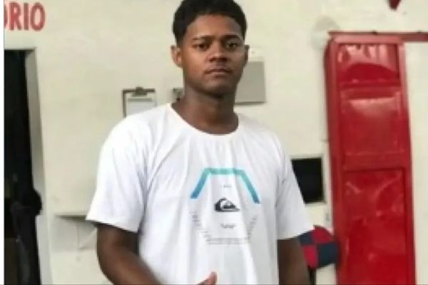 Jovem é baleado na cabeça após briga de trânsito em Feira de Santana