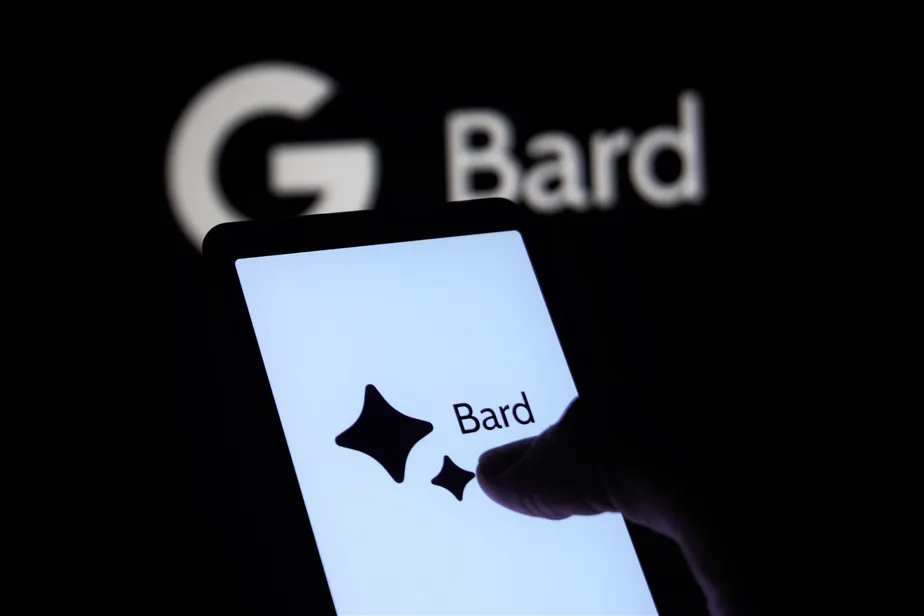 Google anuncia lançamento do Bard, concorrente do ChatGPT, no Brasil
