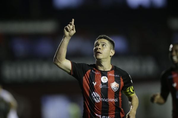 Vitória vence o Novorizontino e volta ao G4 da Série B