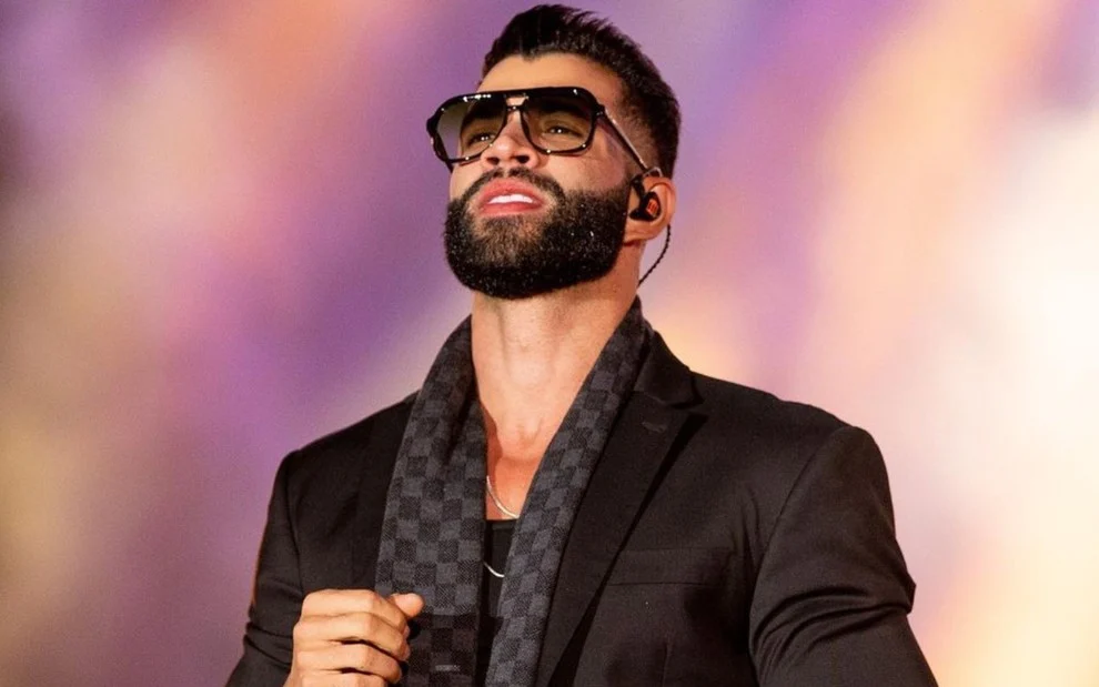 Gusttavo Lima é acusado de expulsar intérprete de Libras de show