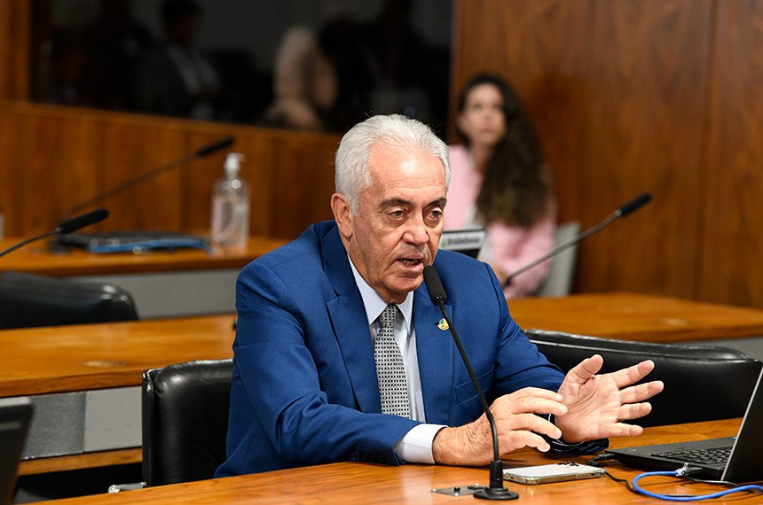 Otto Alencar afirma que Bolsonaro vetou repasse de R$ 24 mi para Irmã Dulce por passar pelo governo estadual