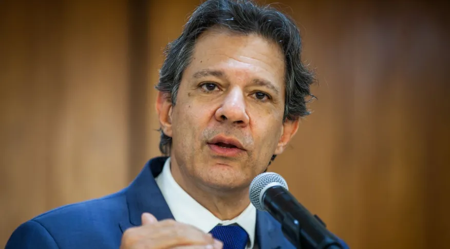 Governo fará projeto de lei para taxar fundos de investimentos de super-ricos