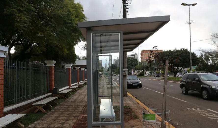Mulher é dopada e estuprada enquanto esperava ônibus na Bahia