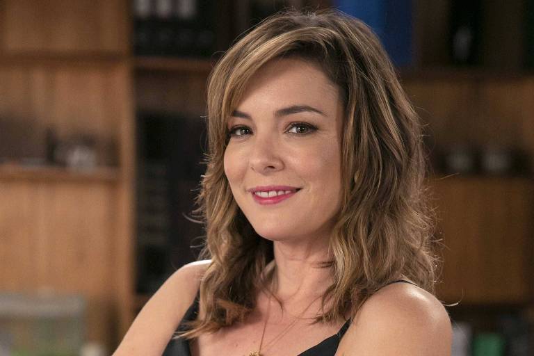 Após fim de Vai na Fé, Regiane Alves deixa a TV Globo