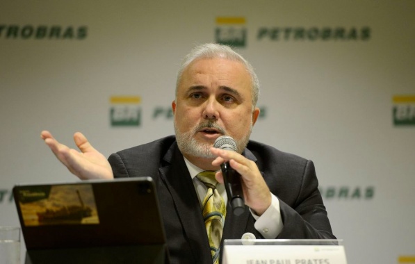 Presidente da Petrobras alerta Lula sobre possível aumento do combustível: 