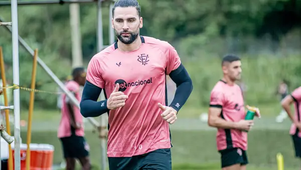 Suspenso, Léo Gamalho desfalca o Vitória no compromisso diante do Londrina fora de casa