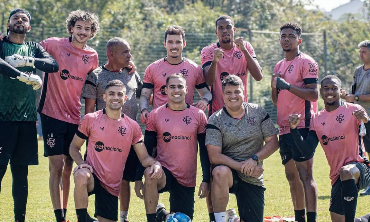Vitória encara Londrina de olho na liderança da Série B