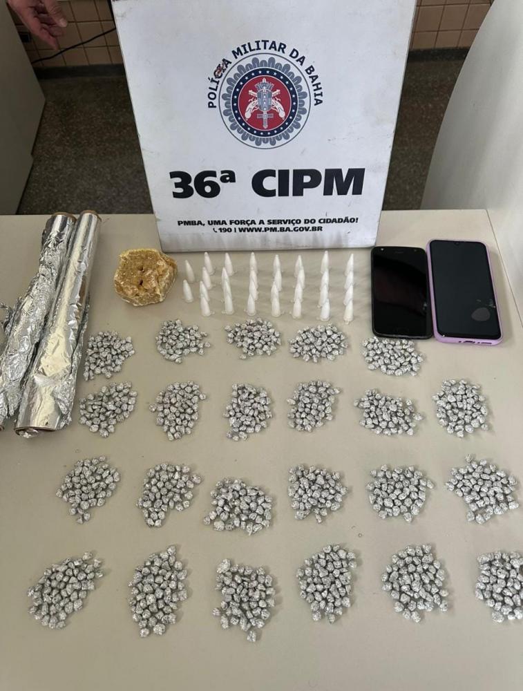 Mulheres são presas e mais de mil embalagens com drogas são apreendidas em operação 