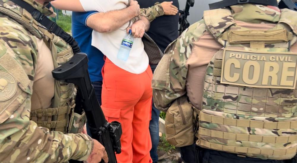 Comerciante é sequestrado e quatro suspeitos são mortos pela polícia 