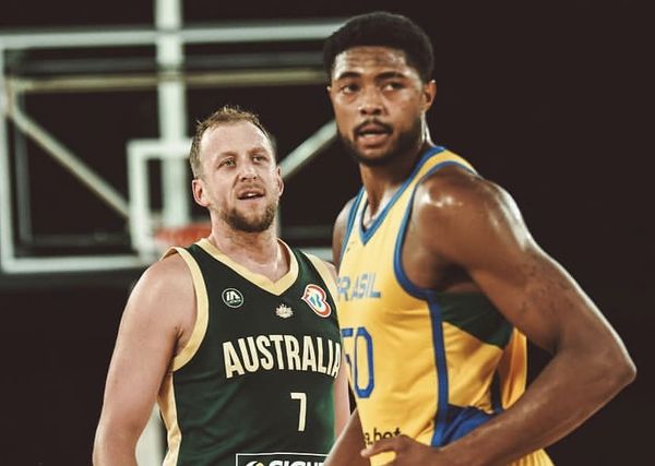 Brasil vence Austrália em amistoso preparatório para o Mundial