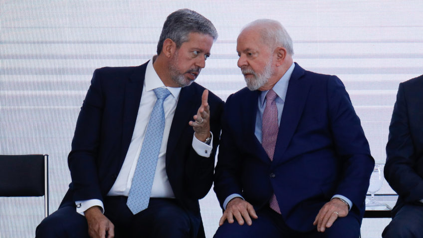 Lula deve anunciar ministros nesta semana e Centrão reforça pedidos 
