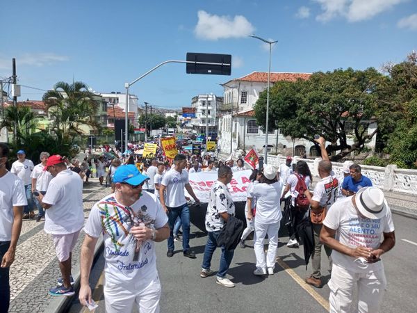 Professores fazem protesto cobrando pagamento dos precatórios com juros